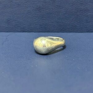 James Avery RETIRED Drop/Dome Ring | Size 6 | Sterling Silver